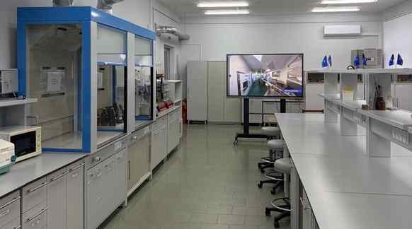 В БГТУ открыли современную лабораторию фармтехнологий