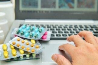 В Беларуси могут разрешить онлайн-торговлю лекарствами