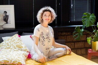 «Ленивая» йога: учимся разминать тело, не вставая с кровати!
