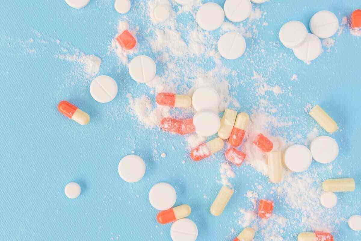 Сразу пить антибиотики. Терапевт назвала 6 неверных тактик при самостоятельном лечении кашля