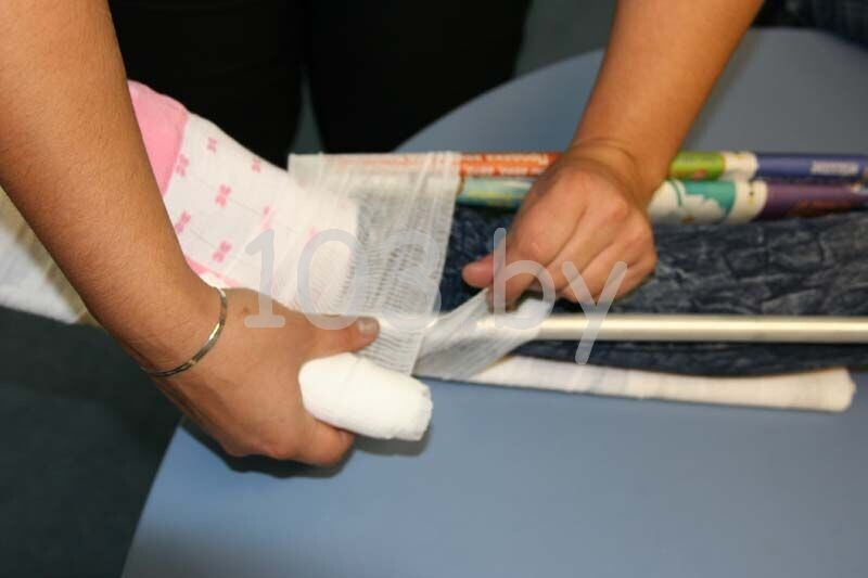 наложение шины при переломе ноги5.JPG наложение шины при переломе ноги5.JPG