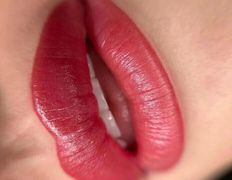 Имидж-студия Мажорка, Перманентный макияж губ - фото 1