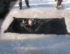 null Коттедж на озере Должа, Погружение дайверов на нашем озере - фото 3