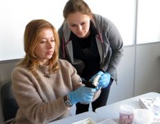 Учебный центр эстетики и красоты Косметиксервис, Курсы прокола мочек ушей - фото 20