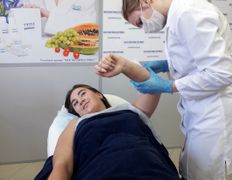 Учебный центр эстетики и красоты Косметиксервис, Курсы восковой депиляции - фото 9