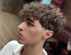 Барбершоп Bercut (Беркут), Мужская химзавивка - фото 1