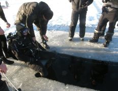 null Коттедж на озере Должа, Погружение дайверов на нашем озере - фото 1