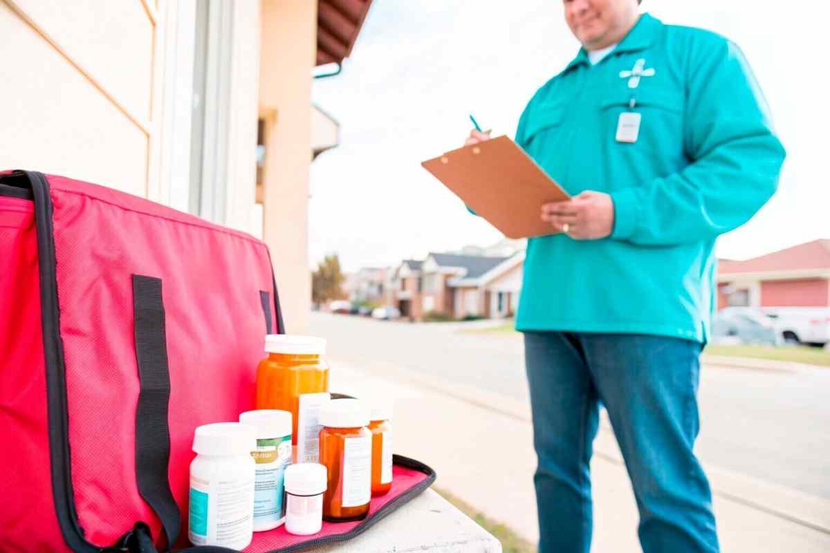 Выбор, который меняет всё: зачем идти в аптеку, если можно заказать?