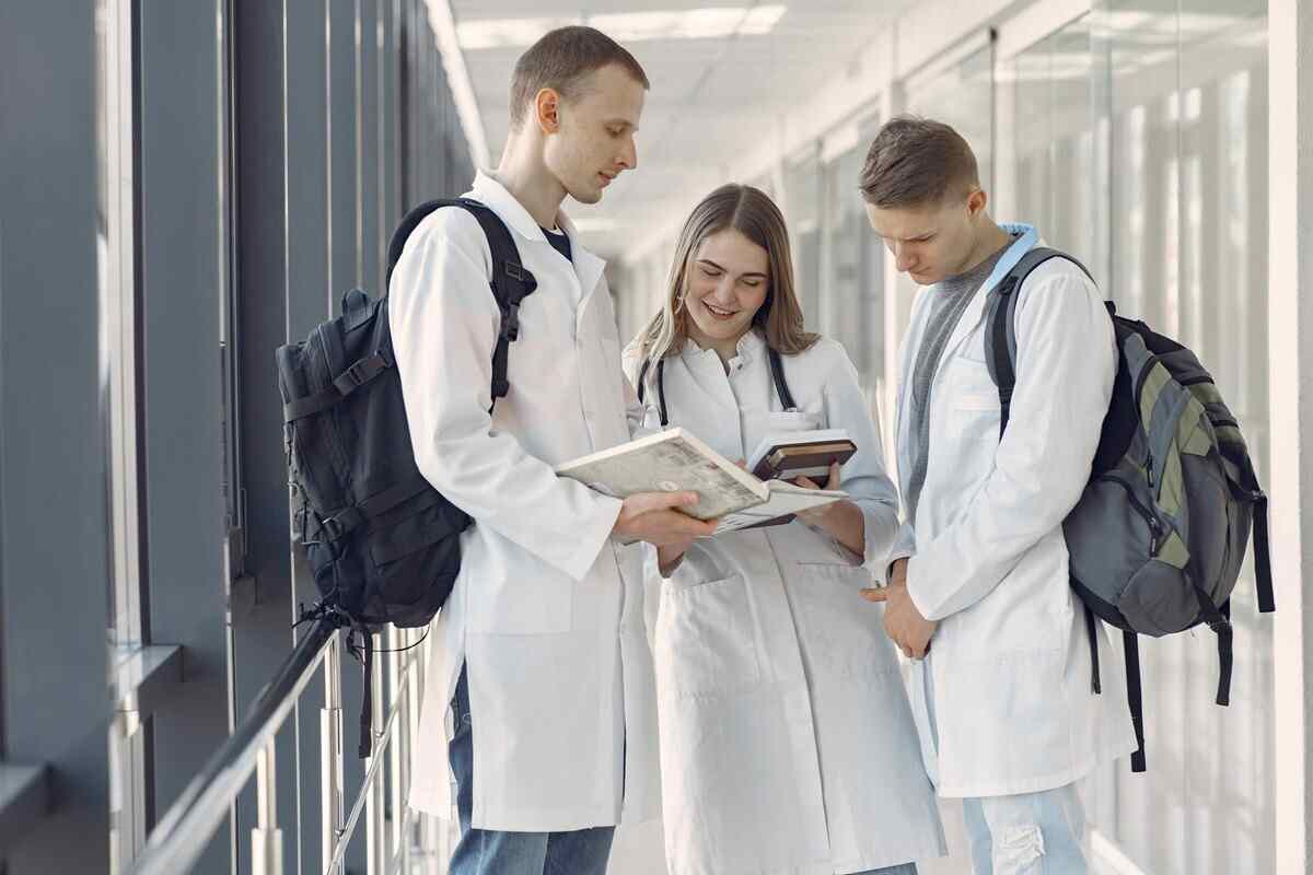 В Беларуси впервые начали готовить врачей по реабилитационной медицине