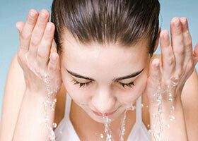 Подводка для глаз может навредить зрению